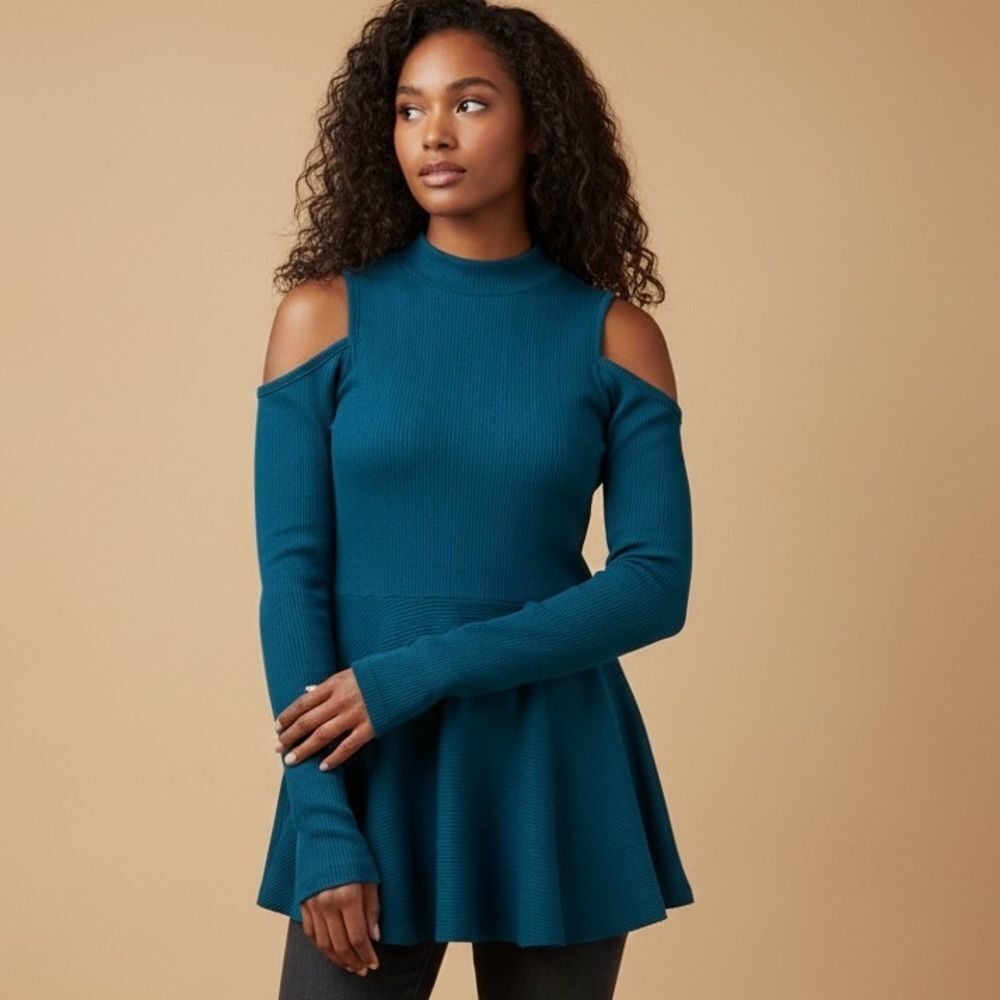 Free People Women's Blue Tunic Top M Mock Neck Cold Shoulder Casual Downtown Gir